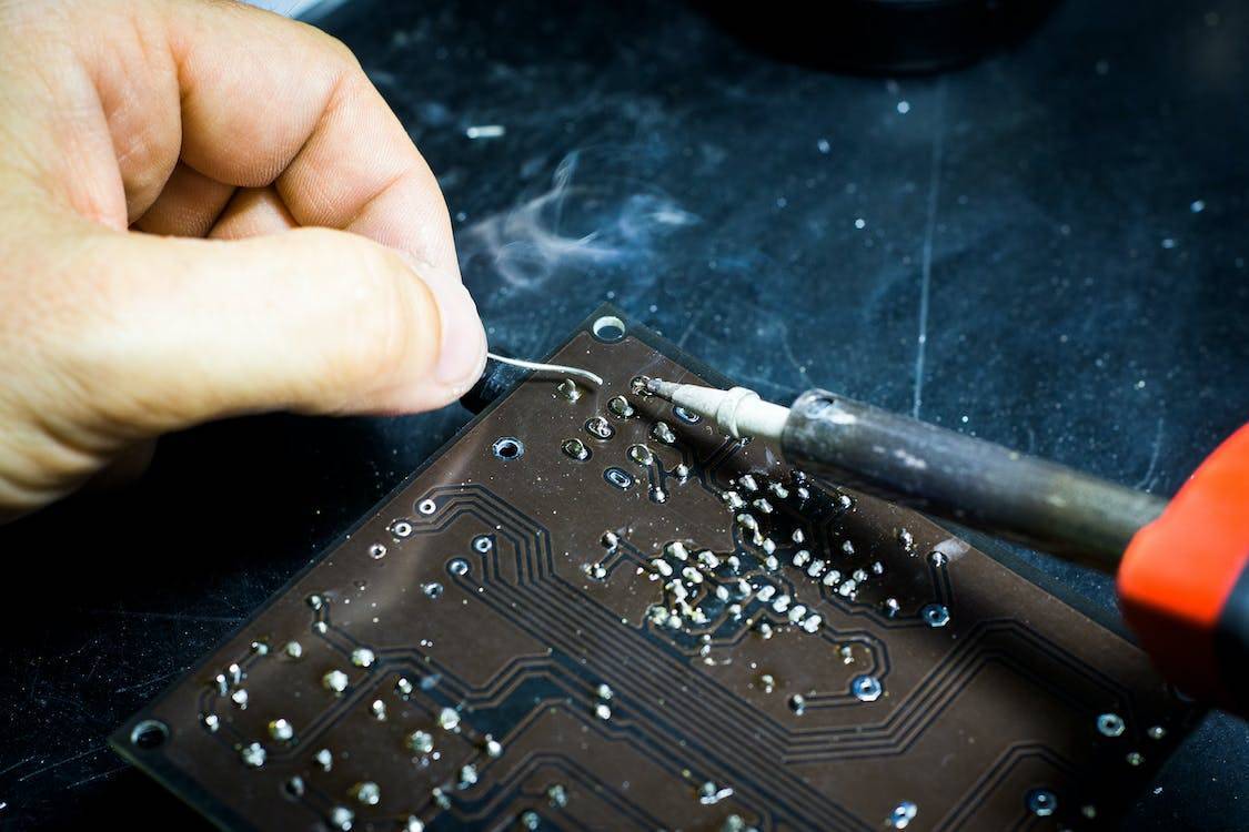 PCB wave soldering